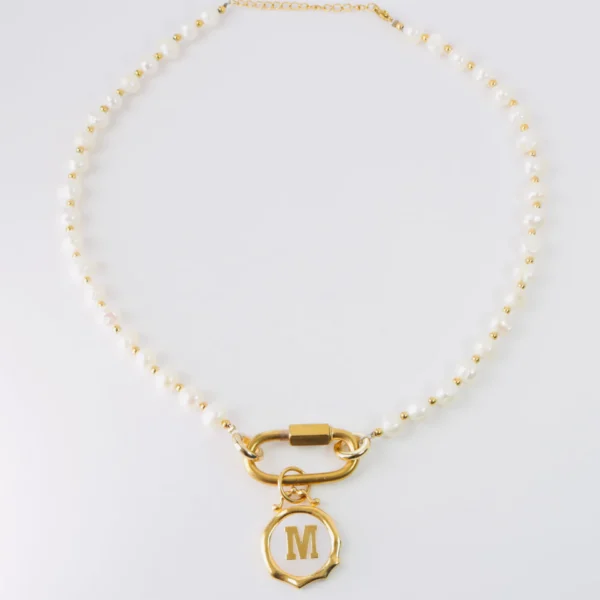 Collar de perlas con inicial de madre perla - Imagen 4